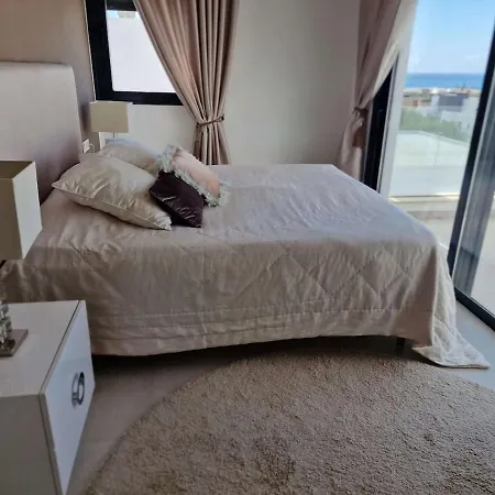Villa Lynx With Sauna Heated Pool And Jardin