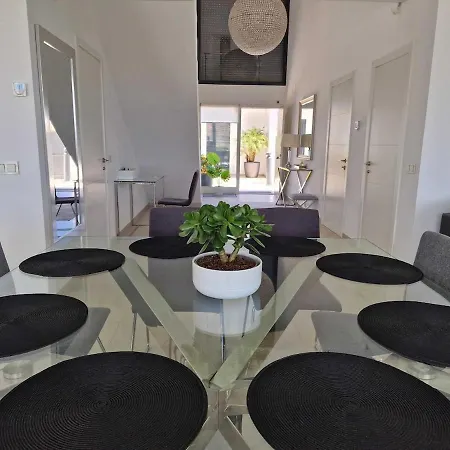 Villa Lynx With Sauna Heated Pool And Jardin *